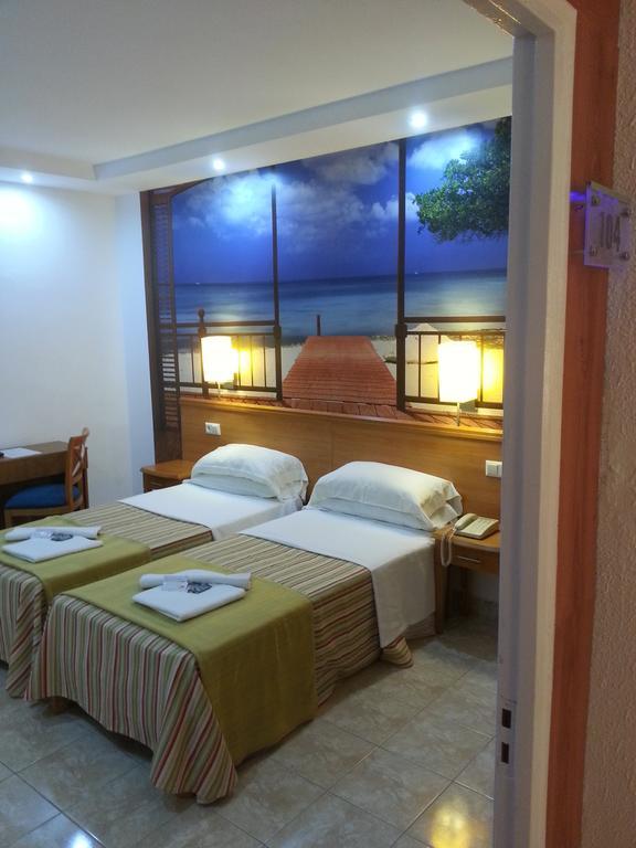 Hotel Vedra ซานอันโตนิโอ ภายนอก รูปภาพ